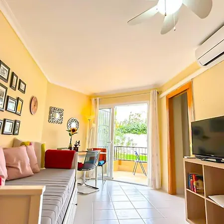 Beautiful Apartment In Acapulco Playa, Nerja Exterior photo
