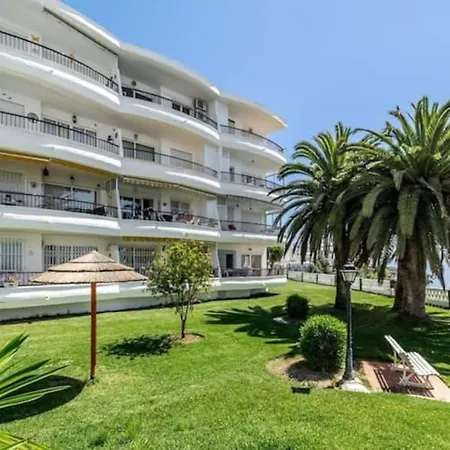 Beautiful Apartment In Acapulco Playa, Nerja Exterior photo