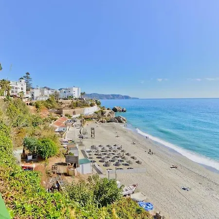 Beautiful Apartment In Acapulco Playa, Nerja Exterior photo