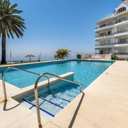 Beautiful Apartment In Acapulco Playa, Nerja Exterior photo