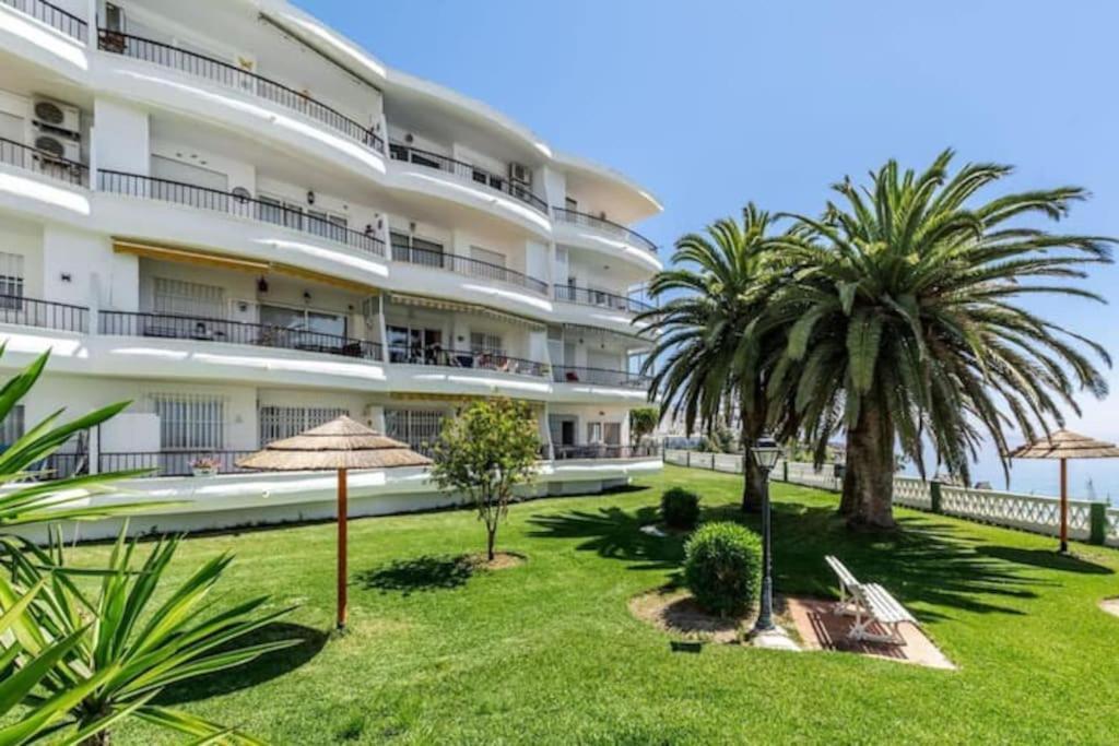 Beautiful In Acapulco Playa, Apartment Nerja